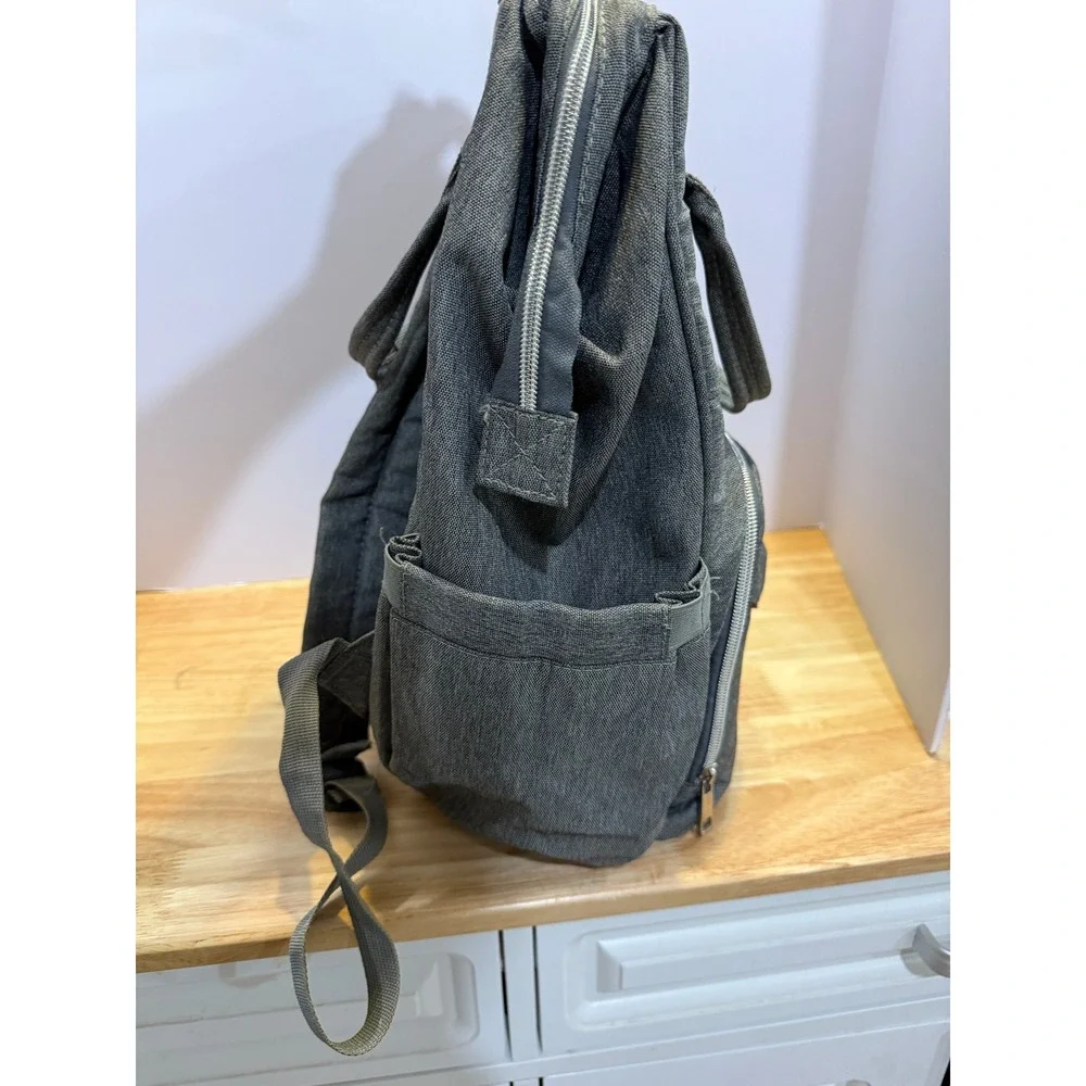 Dodo Babies Diaper Bag‎ Backpack – Gray – Excellent Condition